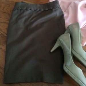 NWOT LOFT Brown Skirt - Sz 12